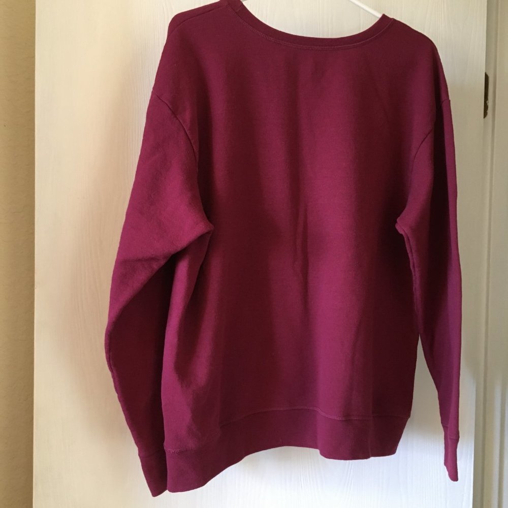 Hanes classic sweatshirt maroon color. Size XL. - Picture 2 of 4